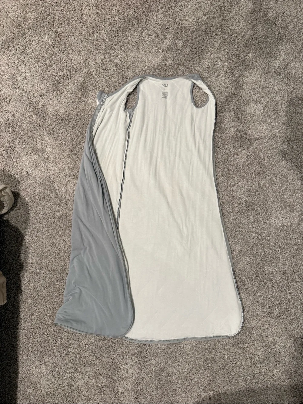 Kyte BABY Grey Sleeveless Sleep Sack. Size Large. 1.0 tog. Non smoking.